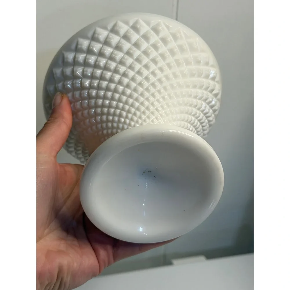 Fenton vtg milk